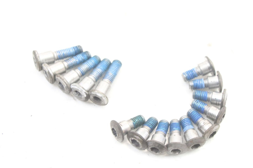 photo de ŚRUBA TARCZY HAMULCOWEJ SUZUKI GSX F GSXF 650 (2007 - 2015) - Szczegół części