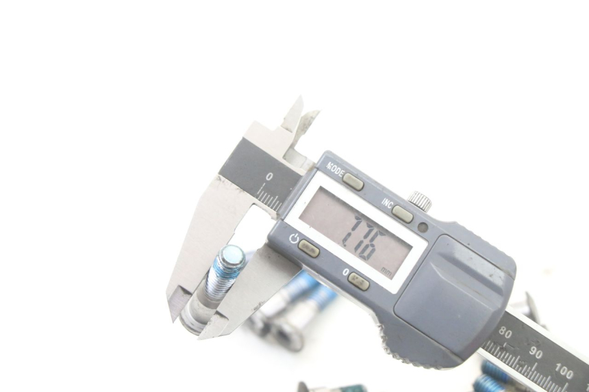 photo de ŚRUBA TARCZY HAMULCOWEJ SUZUKI GSX F GSXF 650 (2007 - 2015) - Widok ogólny