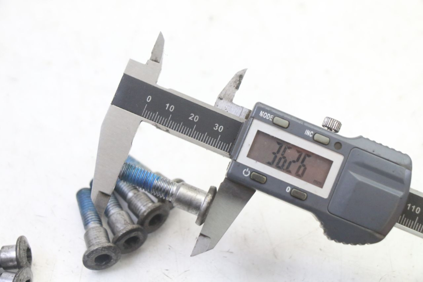 photo de ŚRUBA TARCZY HAMULCOWEJ SUZUKI SV S 650 (2003 - 2009) - Szczegół części