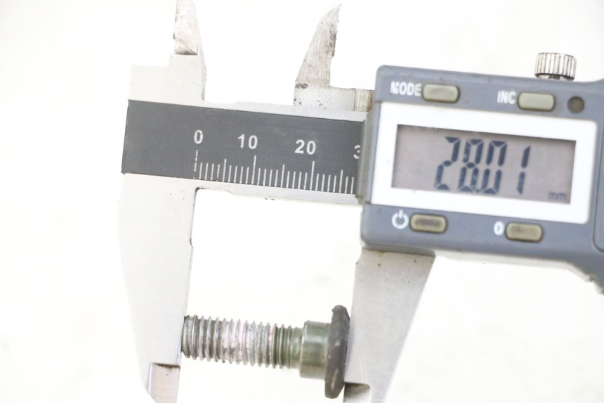 photo de ŚRUBA TARCZY HAMULCOWEJ SYM FIDDLE 3 III 50 (2014 - 2020) - Zoom stanu zużycia