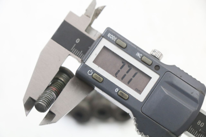 photo de ŚRUBA TARCZY HAMULCOWEJ SYM ORBIT III 3 4T 50 (2018 - 2021) - Inny kąt widzenia