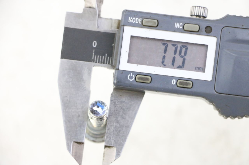 photo de ŚRUBA TARCZY HAMULCOWEJ TNT MOTOR BOSTON 4T 50 (2018 - 2025) - Inny kąt widzenia