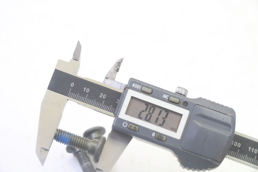 photo de ŚRUBA TARCZY HAMULCOWEJ PEUGEOT TWEET 4T 50 (2018 - 2022) - Inny kąt widzenia