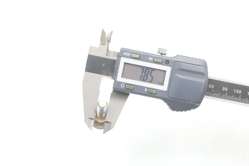 photo de ŚRUBA TARCZY HAMULCOWEJ DAELIM VL DAYSTAR 125 (2000 - 2011) - Zbliżenie techniczne