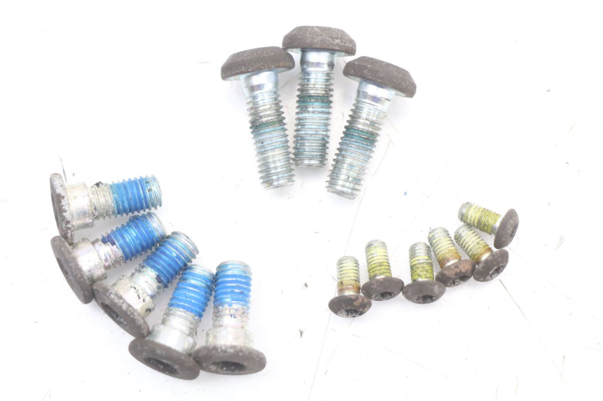 photo de ŚRUBA TARCZY HAMULCOWEJ YAMAHA XMAX X-MAX ABS 125 (2017 - 2020) - Widok główny