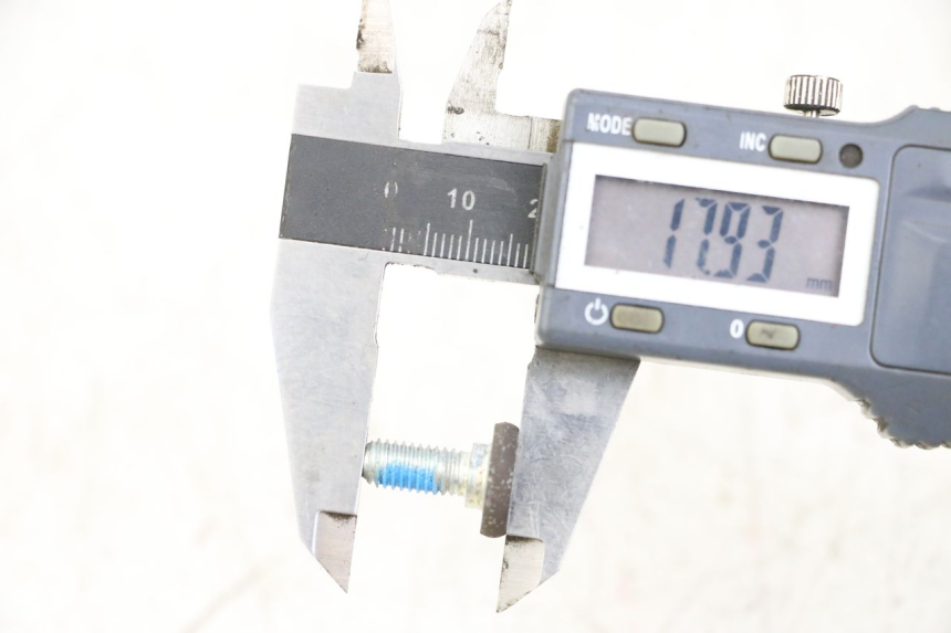 photo de ŚRUBA TARCZY HAMULCOWEJ YAMAHA XMAX X-MAX 125 (2006 - 2009) - Widok ogólny