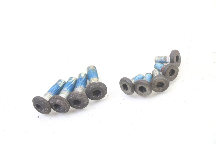 photo de ŚRUBA TARCZY HAMULCOWEJ YAMAHA XMAX X-MAX 125 (2006 - 2009) - Zoom stanu zużycia