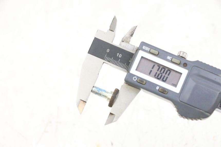 photo de ŚRUBA TARCZY HAMULCOWEJ YAMAHA X-MAX XMAX 125 (2010 - 2013) - Inny kąt widzenia