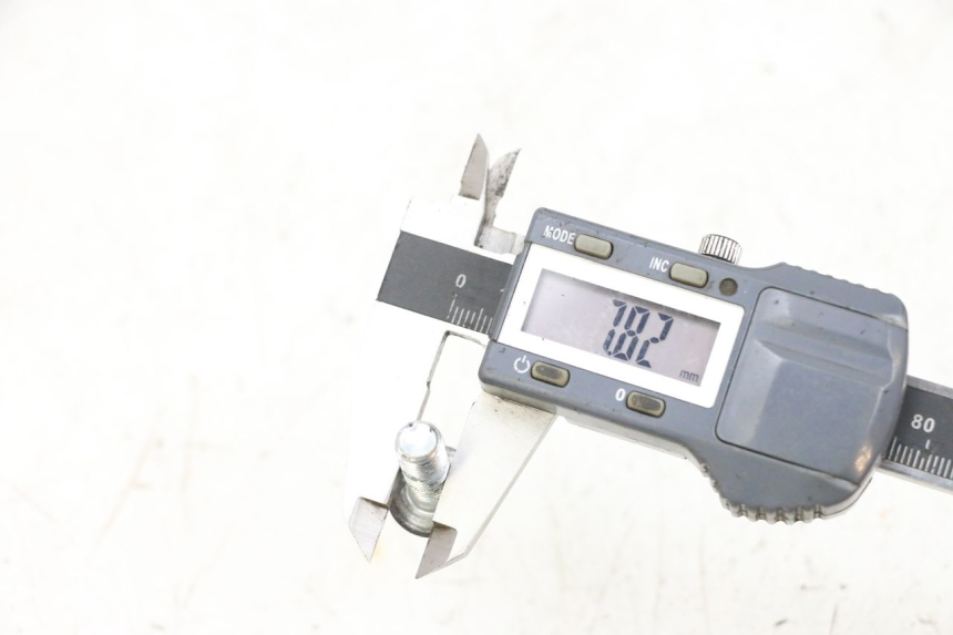 photo de ŚRUBA TARCZY HAMULCOWEJ YAMAHA X-MAX XMAX 125 (2010 - 2013) - Zbliżenie techniczne