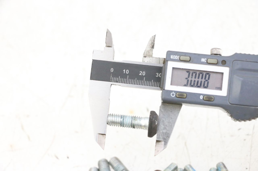 photo de ŚRUBA TARCZY HAMULCOWEJ YAMAHA X-MAX XMAX 125 (2010 - 2013) - Widok ogólny