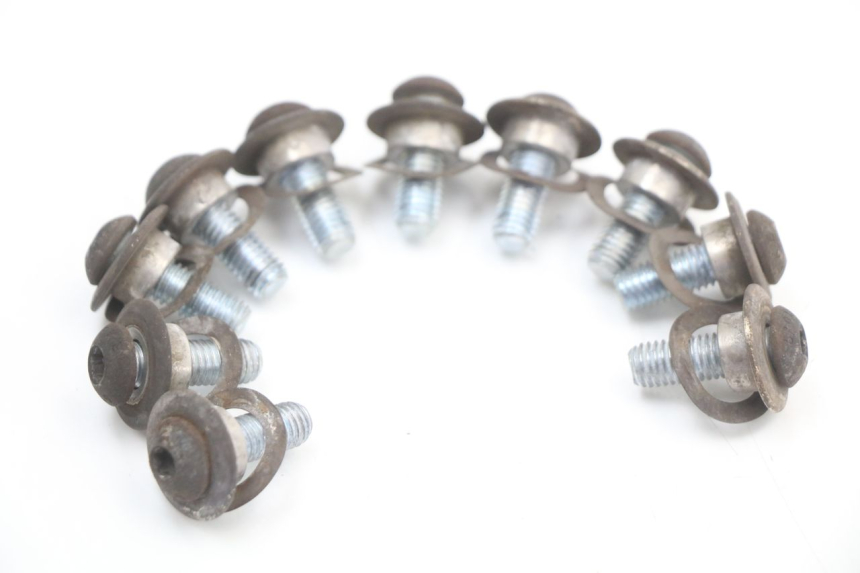 photo de ŚRUBA TARCZY HAMULCOWEJ PIAGGIO X10 125 (2012 - 2017) - Szczegół części