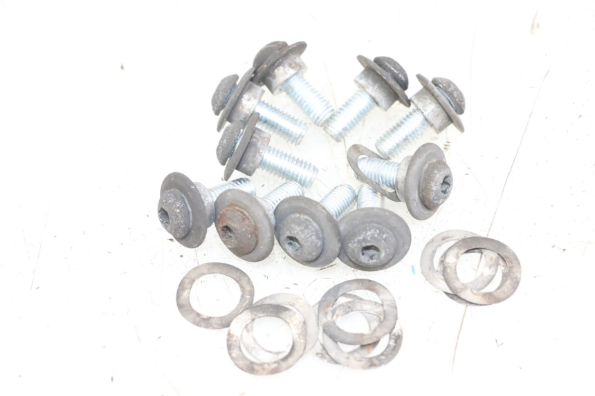 photo de ŚRUBA TARCZY HAMULCOWEJ PIAGGIO X10 125 (2012 - 2017) - Widok główny