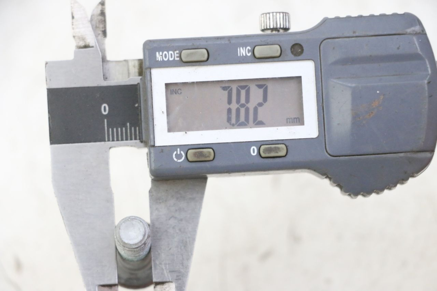 photo de ŚRUBA TARCZY HAMULCOWEJ YAMAHA XJ6 ABS 600 (2008 - 2016) - Punkty mocowania