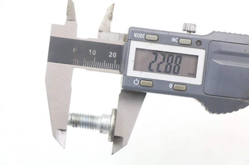 photo de ŚRUBA TARCZY HAMULCOWEJ HYOSUNG XRX 125 (2000 - 2008) - Inny kąt widzenia