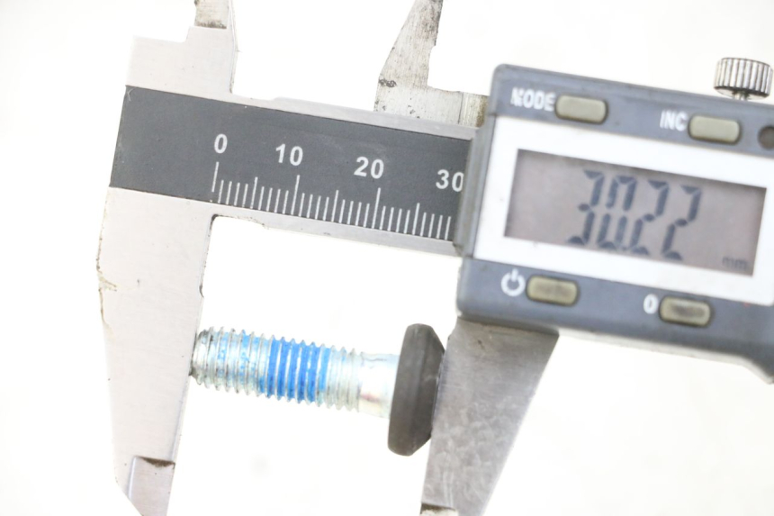 photo de ŚRUBA TARCZY HAMULCOWEJ YAMAHA NEOS NEO'S 4T 50 (2008 - 2016) - Zoom stanu zużycia