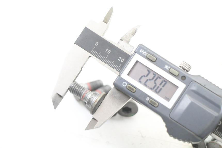 photo de ŚRUBA TARCZY HAMULCOWEJ YAMAHA TRACER 7 700 (2020 - 2024) - Punkty mocowania