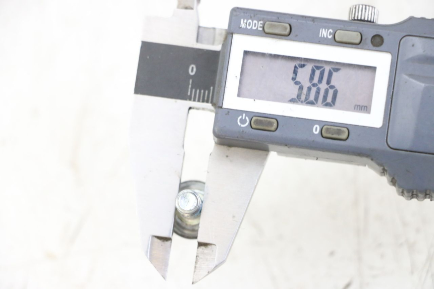 photo de ŚRUBA TARCZY HAMULCOWEJ YAMAHA X-MAX XMAX ABS 250 (2010 - 2014) - Zoom stanu zużycia