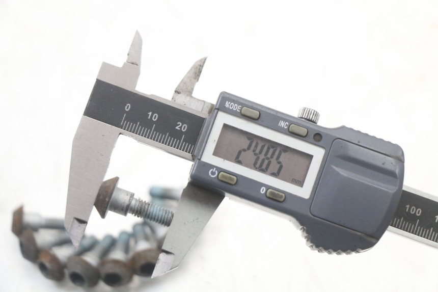 photo de ŚRUBA TARCZY HAMULCOWEJ YAMAHA XJ6 ABS 600 (2008 - 2016) - Punkty mocowania