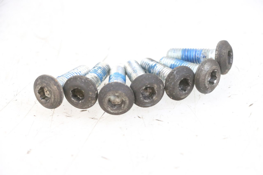 photo de ŚRUBA TARCZY HAMULCOWEJ YAMAHA YP MAJESTY 125 (2002 - 2006) - Inny kąt widzenia