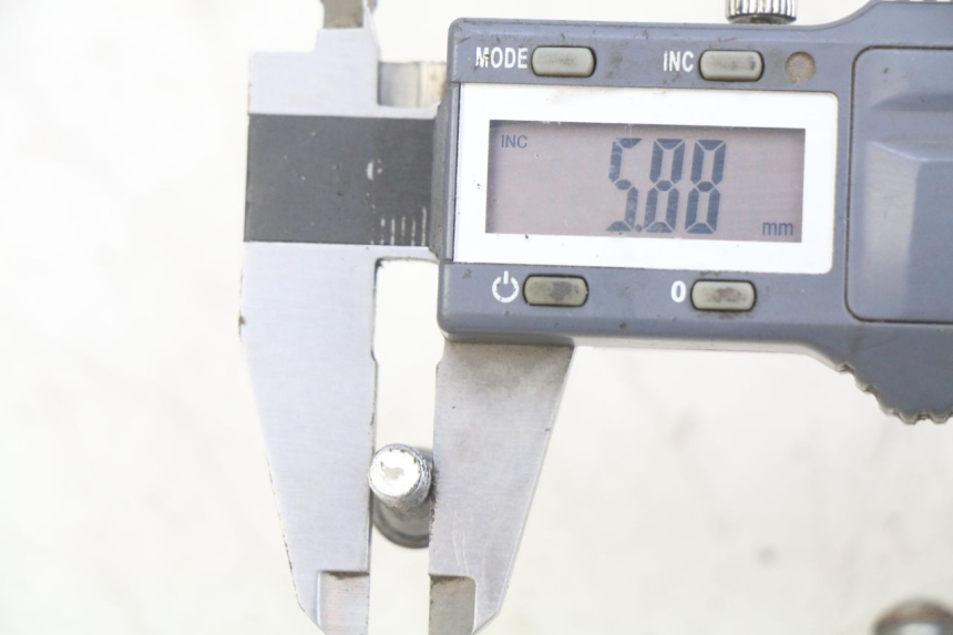 photo de ŚRUBA TARCZY HAMULCOWEJ PIAGGIO ZIP 2T 50 (2009 - 2019) - Szczegół części