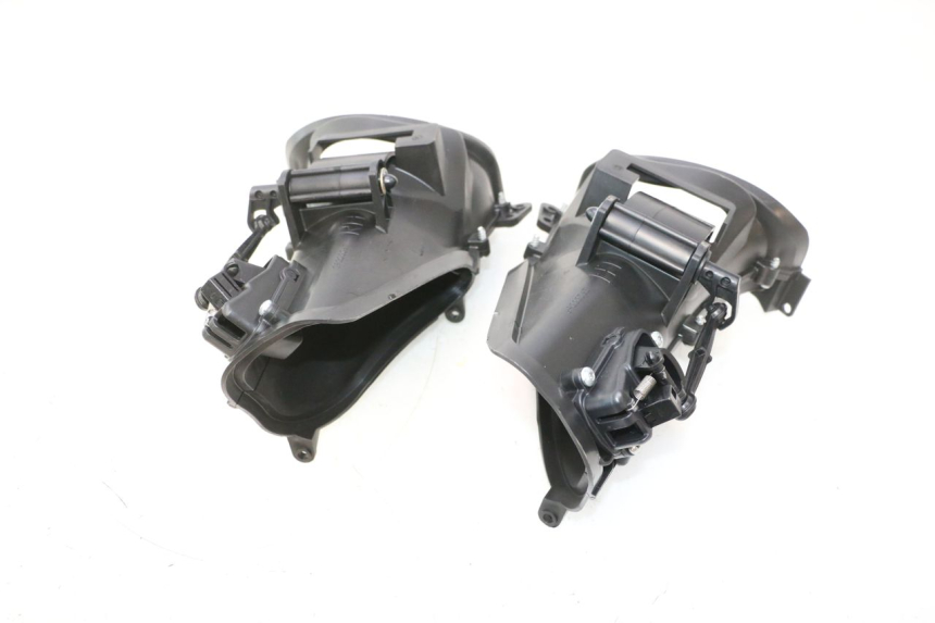 photo de KLAPY POWIETRZNE HARLEY DAVIDSON ROAD GLIDE FLTRXSE 1920 (2018 - 2022) - Szczegół części
