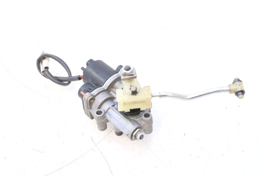 photo de KLAPY POWIETRZNE YAMAHA YZF R6 600 (2008 - 2009) - Szczegół części