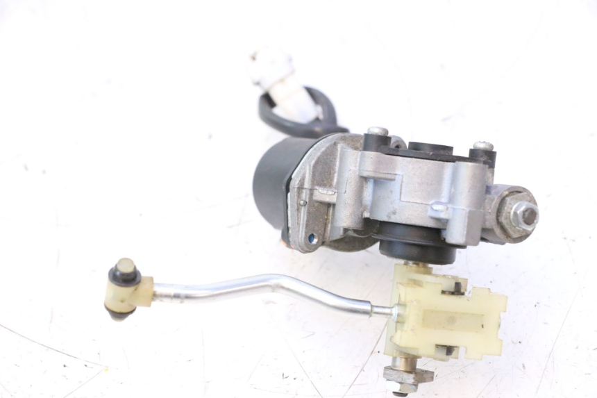 photo de KLAPY POWIETRZNE YAMAHA YZF R6 600 (2008 - 2009) - Inny kąt widzenia